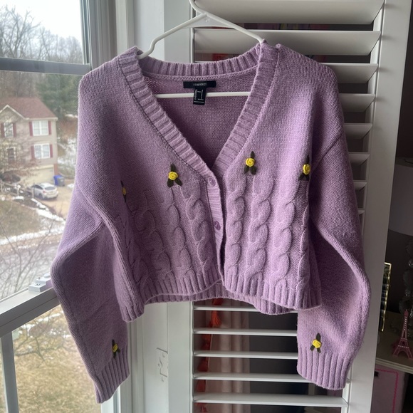 Forever 21 Sweaters - Forever 21 Cropped Floral Cardigan